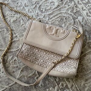 Tory Burch Quilted Beige Leather Shoulder Bag with Gold Chain